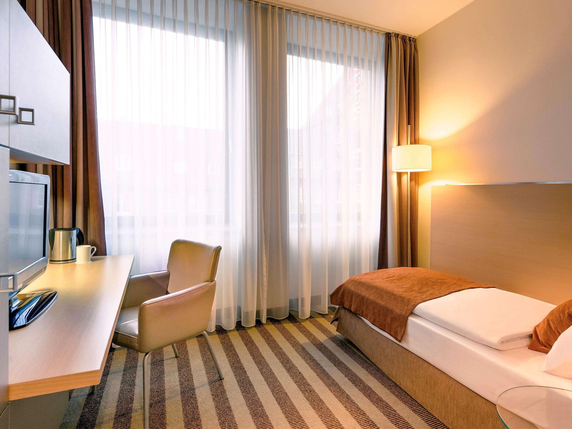 Hotel Mercure Am Dom 3*