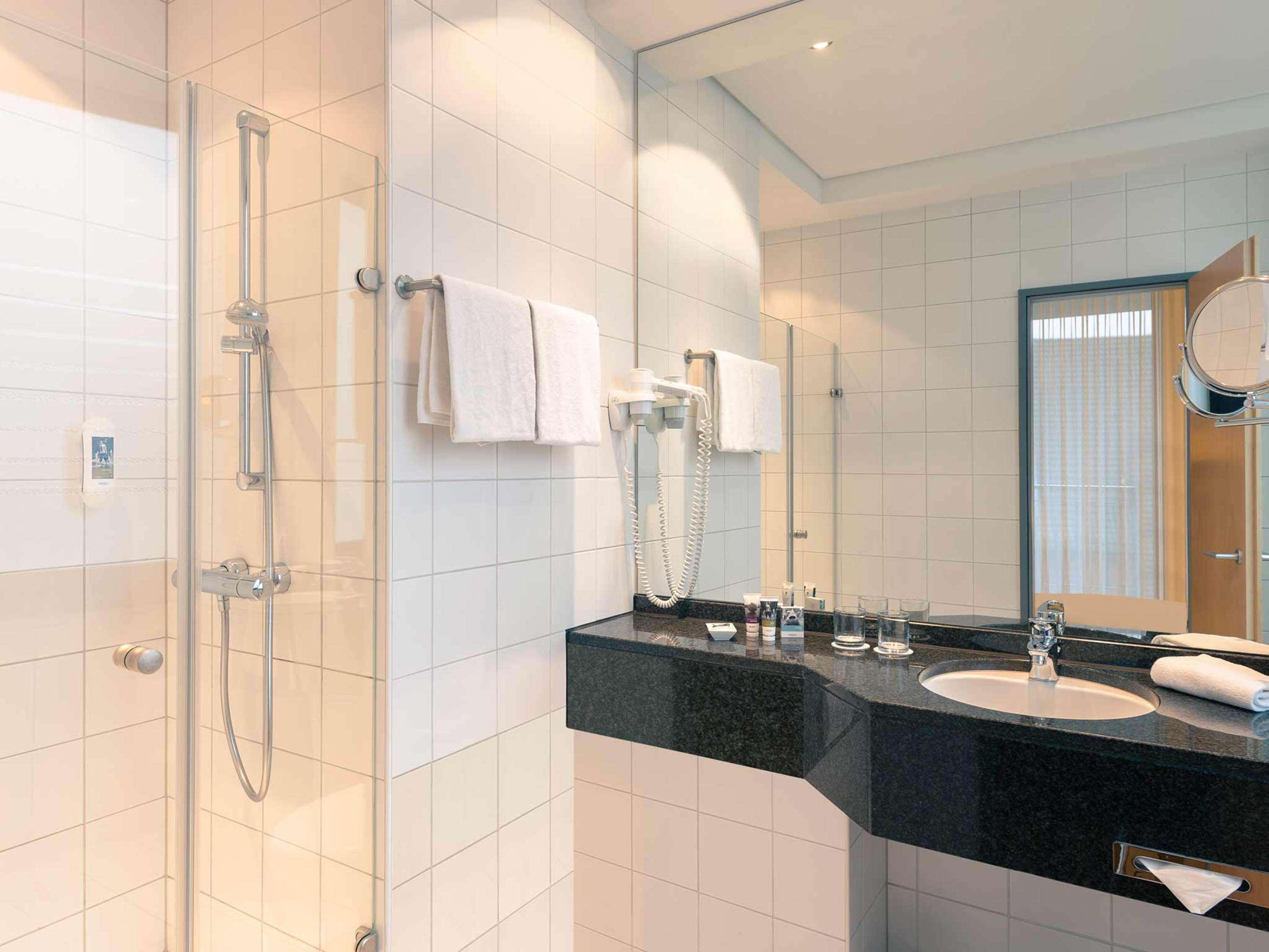 Mercure Am Dom 3*