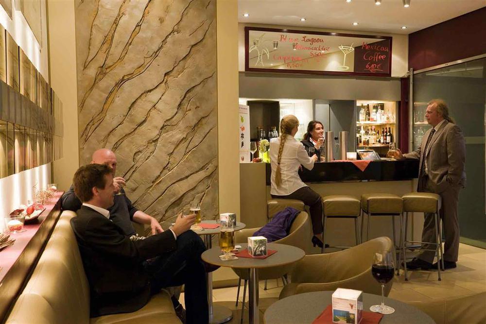 Mercure Am Dom 3*